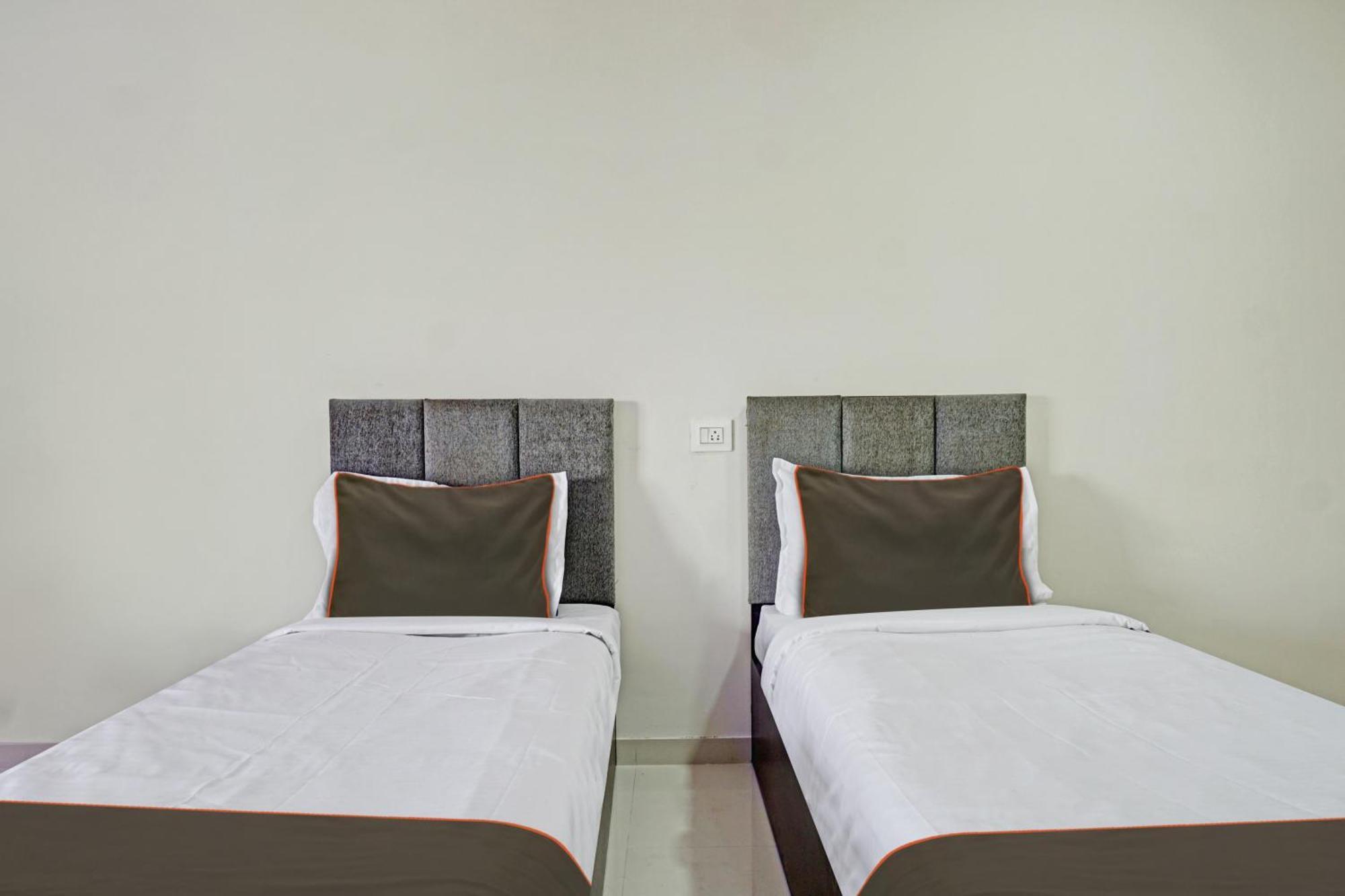 Super Collection O Rk Inn Chinchvad 외부 사진
